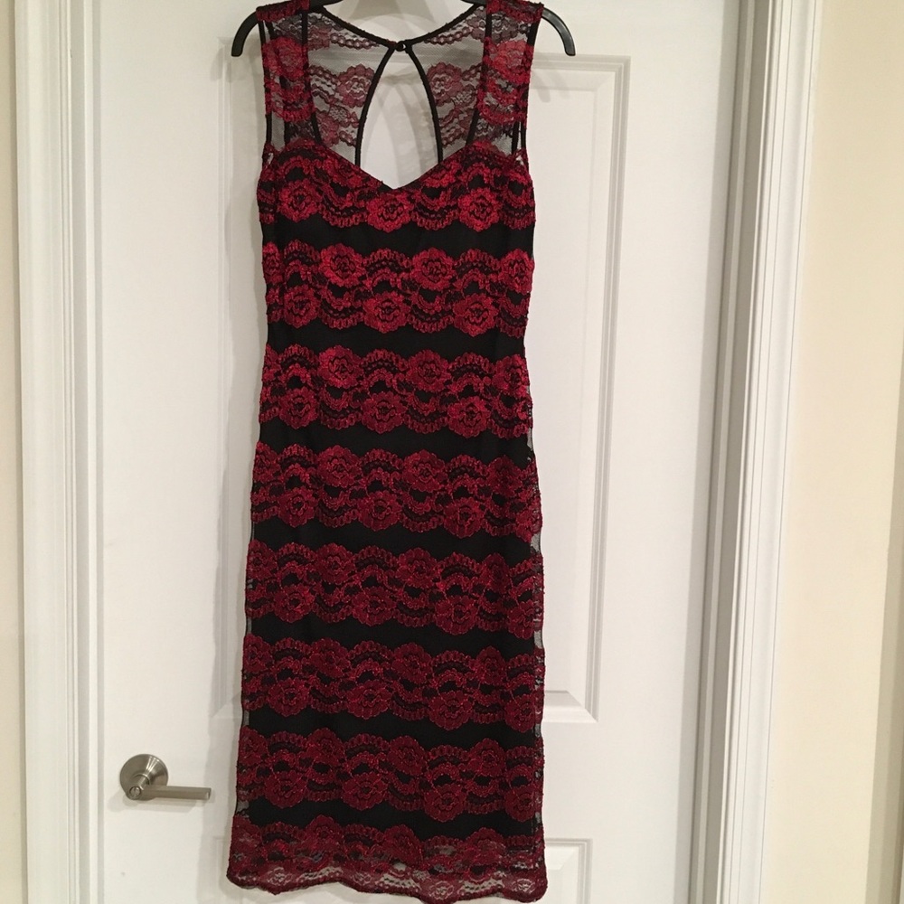 Red and Black Sleeveless Midi Dress Size 14